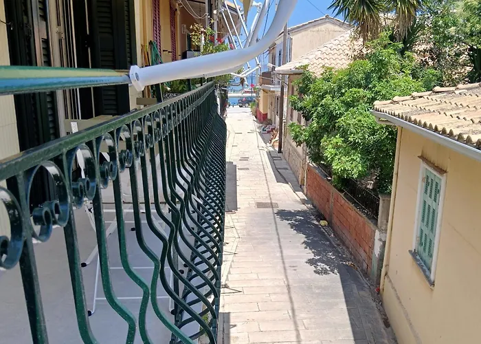 Hellenes House