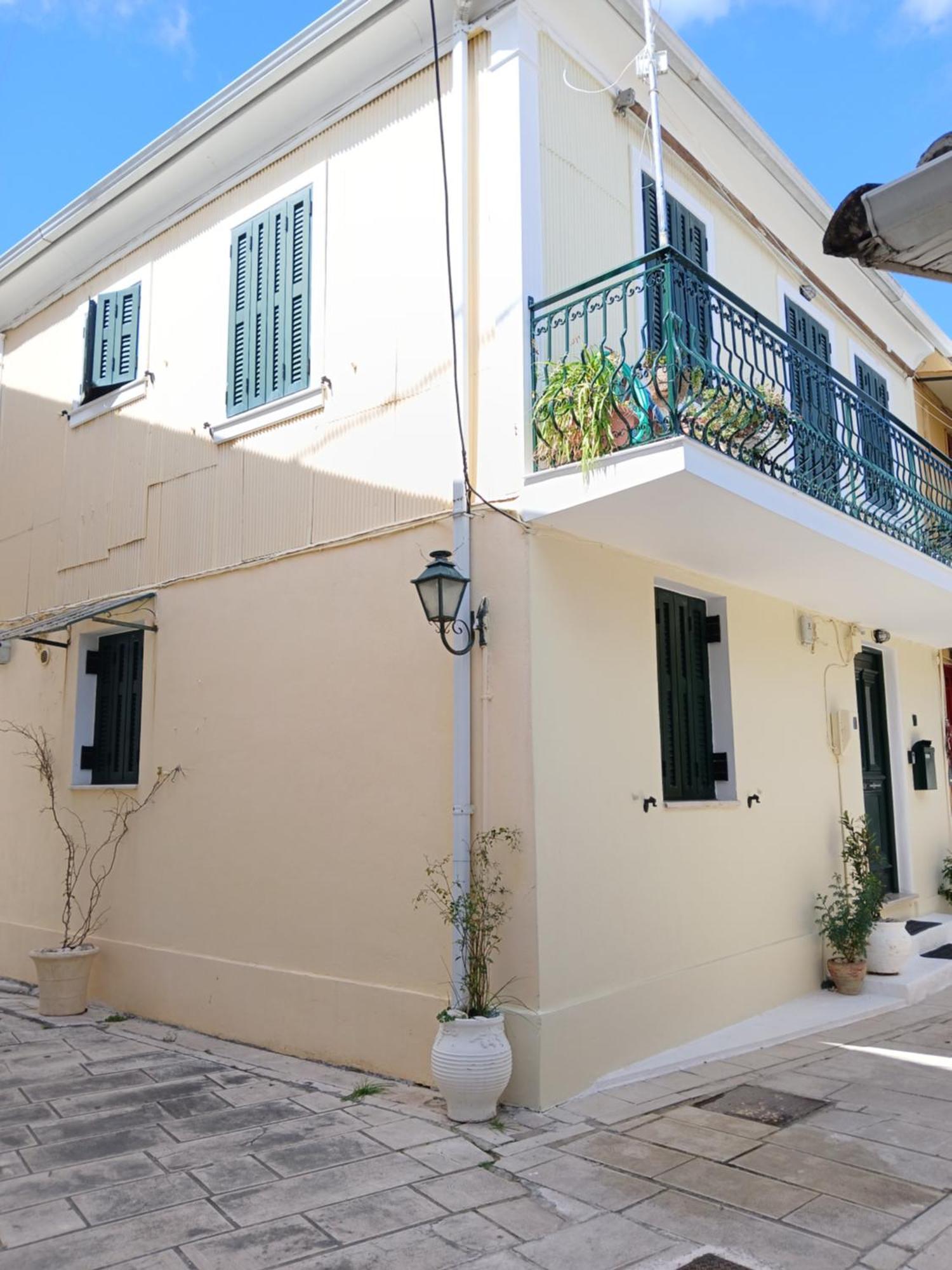 Hellenes House Apartment